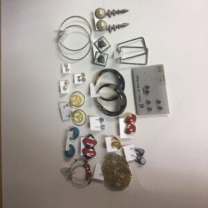 20 Pairs of Earrings